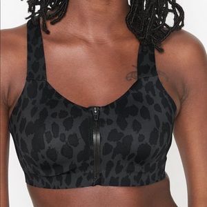 Victoria Secret 38 C high impact knockout sports bra